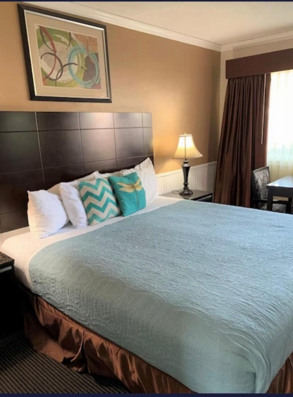 Morro Crest Inn image 40